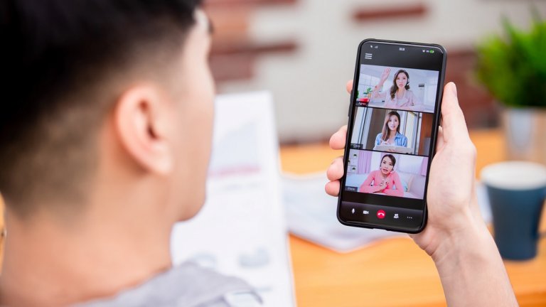 Пополярността онлайн има и тъмна страна, както показва историята на Мерседес Мур