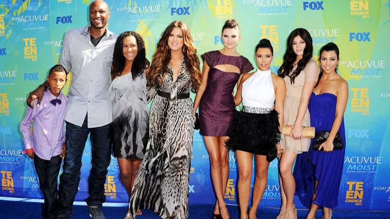 Причина за това не се посочва, но гледаемостта на шоуто спадна през последните години до под 1 милион зрители