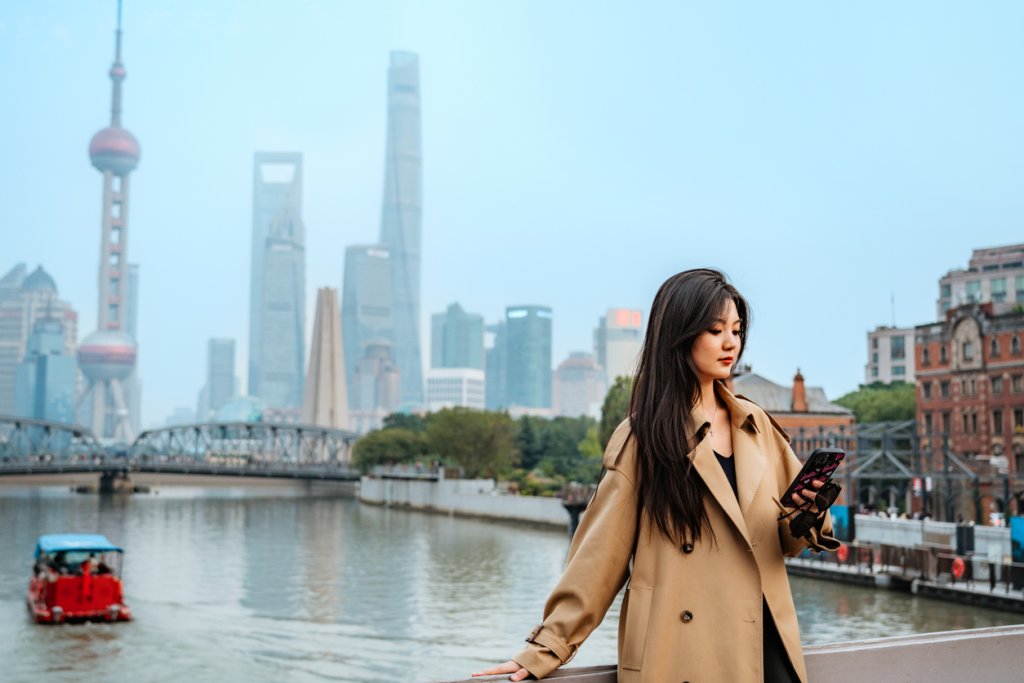 Самота по китайски: Приложението, в което млади хора всеки ден потвърждават, че са живи