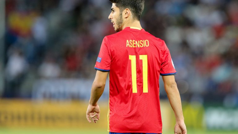 Нападател: Марко Асенсио, Испания

Хеттрикът на Нигес срещу Италия на полуфинала беше втори за играч на „ла фурия“, след като Асенсио заби три гола на Македония в откриващия мач от груповата фаза.