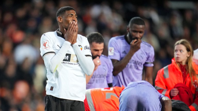 "Може никога да не играе отново. Това е най-тежката контузия във футбола"