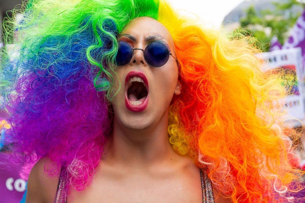 woman-opening-her-mouth-2336840