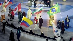 Емоционална церемония закри Олимпиадата в Милано-Кортина