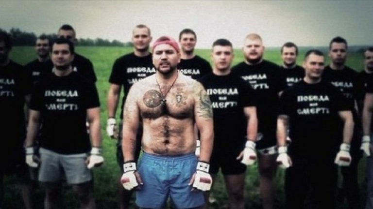 "Гладиаторите" - фракция, която по принцип се сражава в името на Спартак Москва, но на Евро 2016 лее кръв за Русия.  