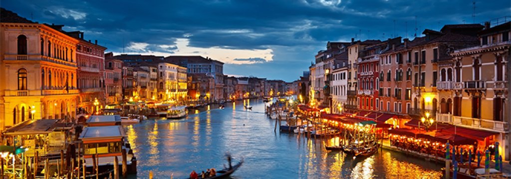 night-venice