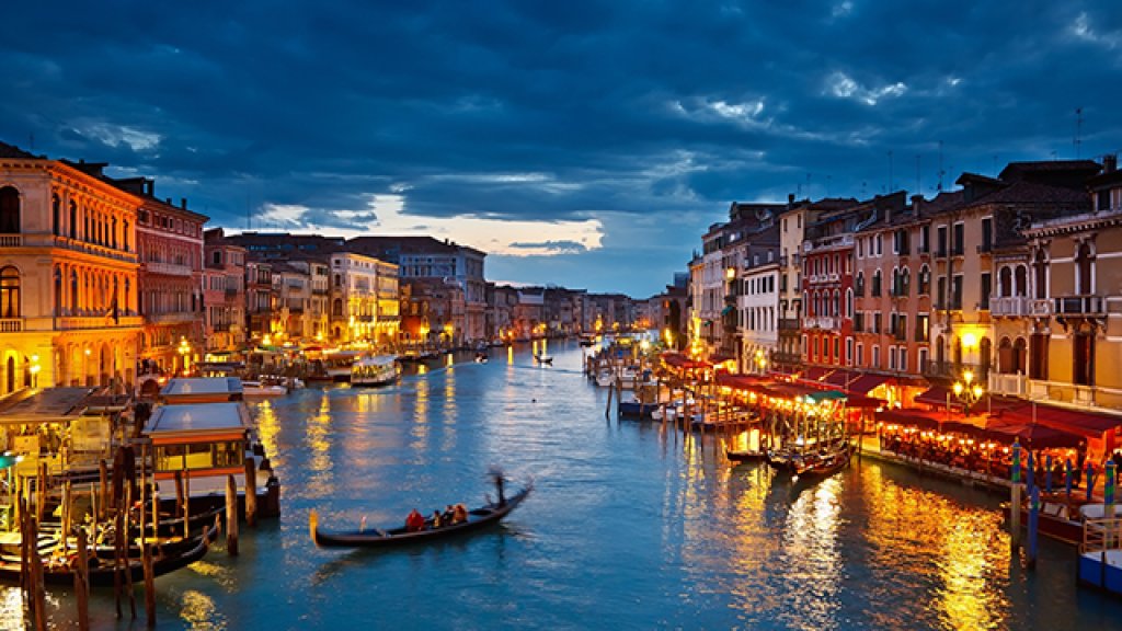 night-venice