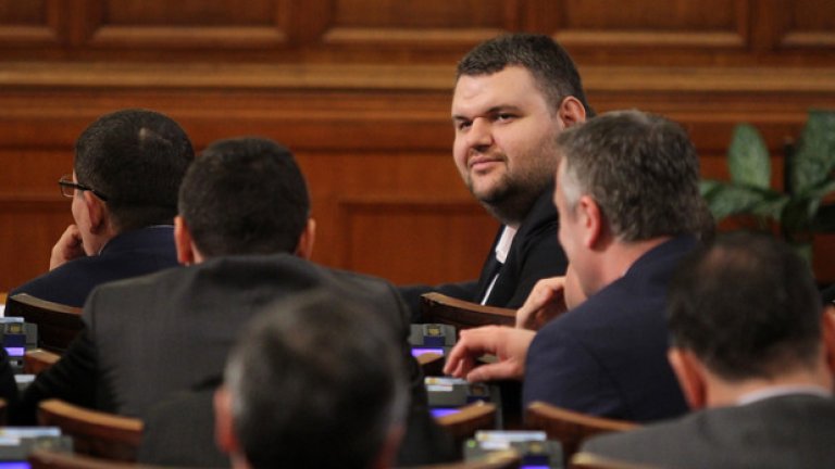 Пеевски иска осветяване на финансите на медиите