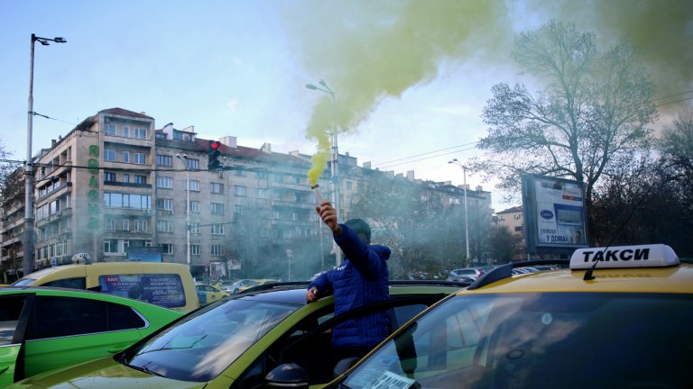 Национален протест на таксиджиите срещу по-високата "Гражданска отговорност"