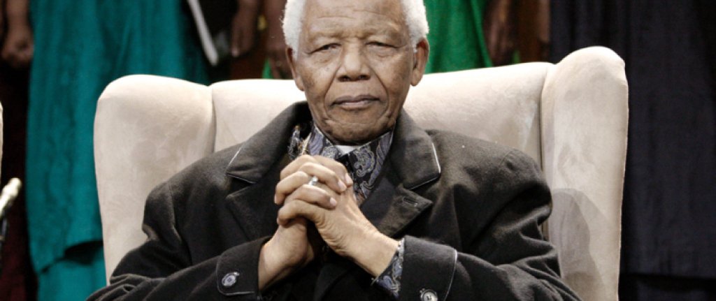 Mandela admitted to hospital