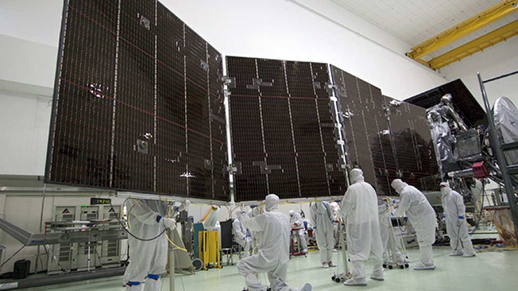 nasa solar panel