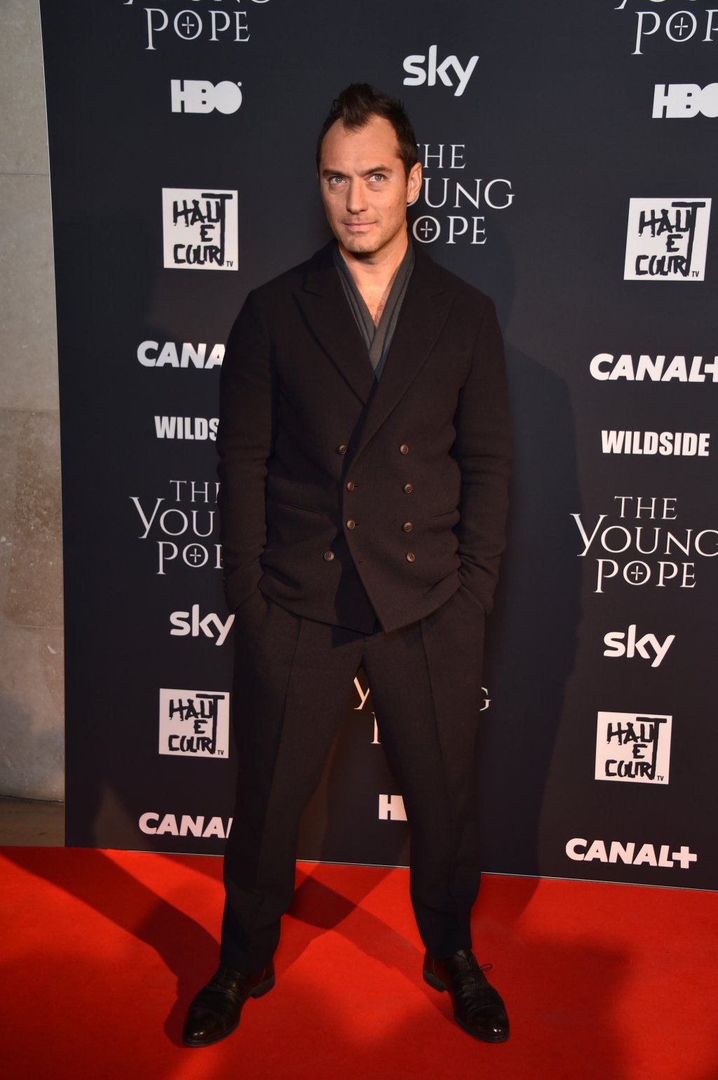 Актьорът на премиерата на Младият Папа в Париж
