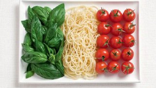 italy-flag-made-from-food
