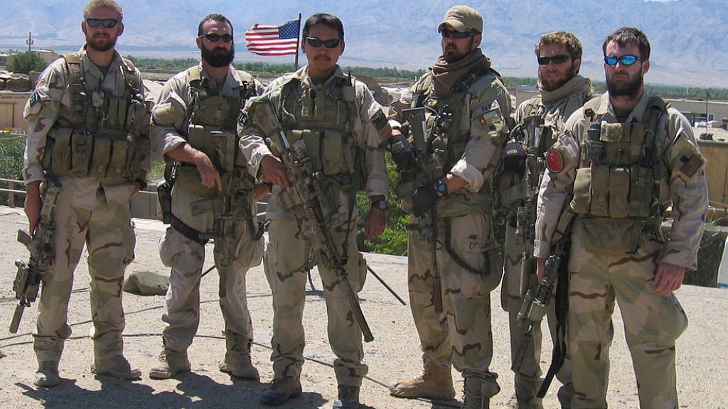 982px-Navy_SEALs_in_Afghanistan_prior_to_Red_Wing