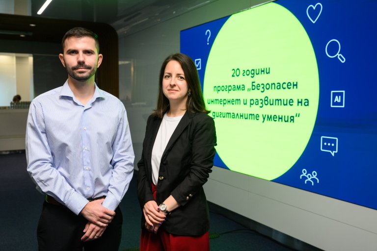 Боян Иванович, директор „Корпоративни комуникации“ в Yettel, и Маргита Колчева, мениджър „Устойчиво развитие“ в Yettel.