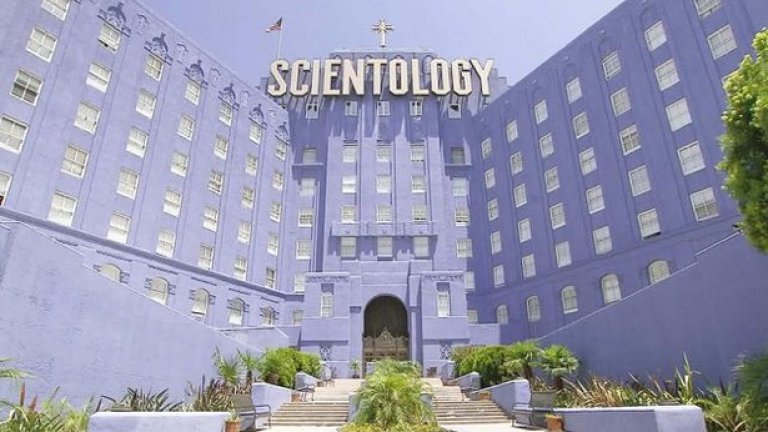 Going Clear: Scientology and the Prison of Belief 
Единственият документален филм в селекцията и едно от най-важните заглавия от началото на 2015-а година. Going Clear: Scientology and the Prison of Belief е адаптация по бестселъра на Лорънс Райт с режисьор носителя на „Оскар“ Алекс Гибни и представлява най-безкомпромисния поглед зад холивудската фасада на сциентоложката църква досега. 
Филмът ни запознава с много хора, отказали се от доктрините и ритуалите на сектата, които стават жертви на преследване и тормоз от страна на силните фигури в средите на култа, основан от писателя-фантаст Л. Рон Хъбард през 50-те години на миналия век. 
Гибни разказва за мистериозно изчезналите хора и за агресивната, садистична страна от личността на лидера на сциеонтолозите Дейвид Мискавидж.
Могъщата юридическа армия на сциентоложката църква направи и невъзможното да спре филма, но в крайна сметка свободата на изразяване победи и сега милиони хора могат да видят защо религията на Том Круз, Джон Траволта и още десетки холивудски знаменитости не е безобидна ексцентричност, а опасна и отмъстителна организация.
