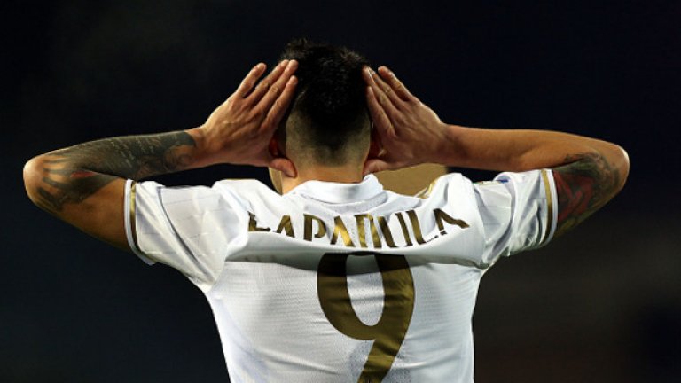 Джанлука Лападула
Беше звезда в Серия „Б“, но в Милан не успя да покаже същото. Все пак, вкара осем гола в 29 мача за „росонерите“, но след само година бе пратен в Дженоа.

