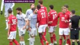 Нов скандал във Висшата лига: Защо ВАР подмина плюнка в лицето? (видео)