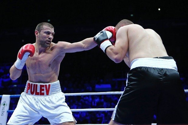 Първа победа за Тервел Пулев на професионалния ринг