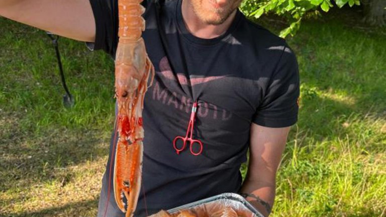 "Лежах на тревата, а сълзите се стичаха по лицето ми": Шампионът с Юнайтед, който стана рибар