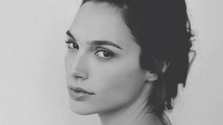 Жената-чудо идва