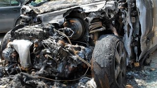 Личният автомобил BMW X3 на ген.-лейтенант Дамир Давидов се е взривил пред дома му, като руските власти подозират украинското разузнаване