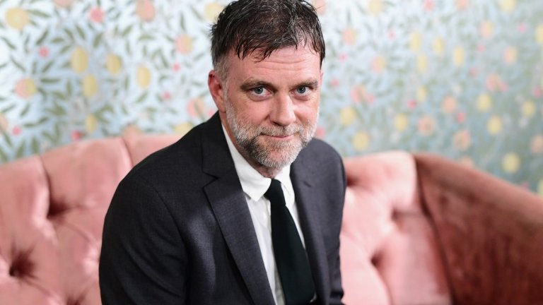 3. Пол Томас Андерсън, номиниран в категориите "Най-добър режисьор" и "Най-добър филм" за "Phantom Thread" (6 предходни номинации)
Един не особено весел факт: Андерсън тази година получи своите седма и осма номинации за "Оскар" и едва втората за "Най-добър режисьор". "Буги нощи"? "Магнолия"? "Вроден порок"? Номиниран е и за трите филма, но само в категориите за най-добър оригинален или адаптиран сценарий. Тази година също няма почти никакви шансове да спечели при наличието на масово хваления "Формата на водата" на Гийермо дел Торо, сочен за фаворит. Но помнете: някой ден Пол Томас Андерсън ще спечели и справедливостта ще възтържествува!
Наистина заслужаваше да спечели за: "Ще се лее кръв". 2008-а не беше годината на Андерсън, чиито филм беше избутан в три категории от "Няма място за старите кучета" на братята Коен. Въпреки това неговата епична история за нефтен магнат е сред най-добрите примери за добро американско кино.