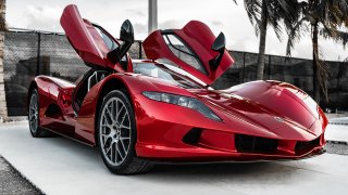 Девет от най-любопитните предложения в EV-класа можете да видите в нашата галерия: