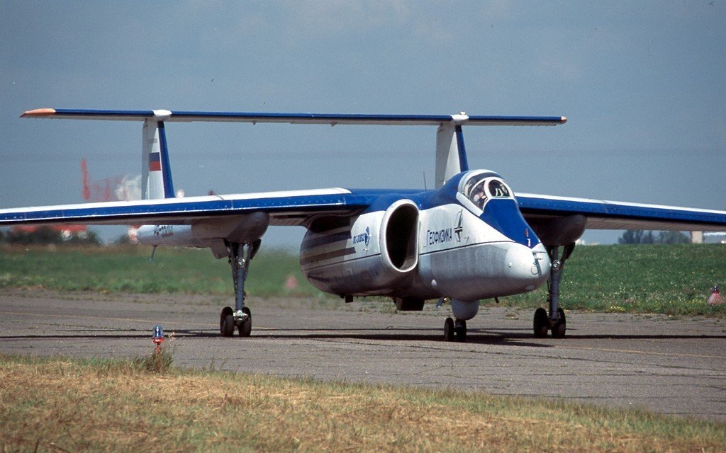 Myasishchev_M-55_Geophysica,_MAKS_2001
