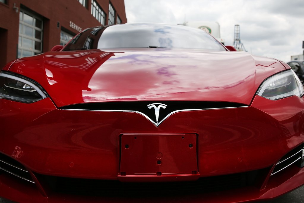 Investigation Continues Into Tesla Driver's Death While In Autopilot Mode