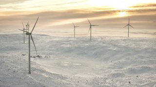 Подобен склад за енергия може да е част от решението за съхранение на електричеството от ВЕИ