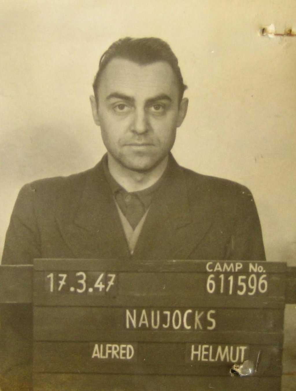 naujocks_w_alianckim_obozie_internowania_1947_r.