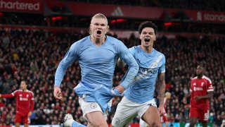 Сити обърна Ливърпул в драмата на "Анфийлд" и остава в борбата за титлата