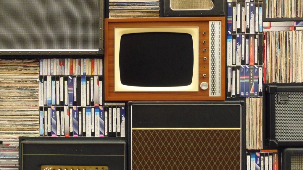 old-tv-1149416_1920