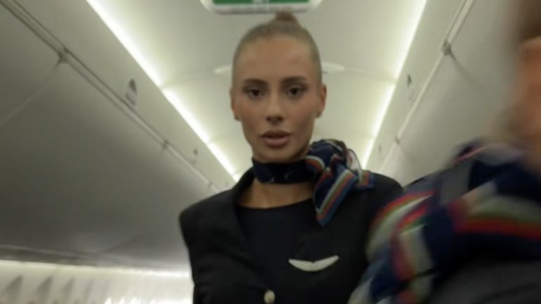 Ангелите на Victoria's Secret си намериха конкуренция в лицето на български стюардеси
