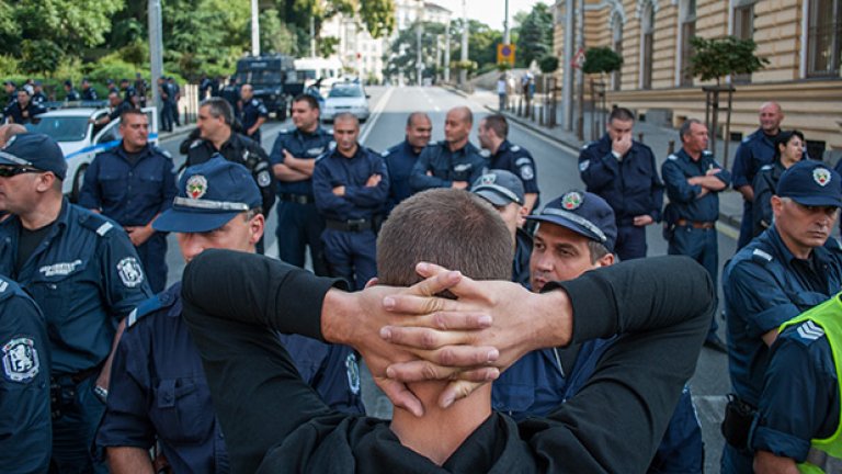 След кафето - блокади