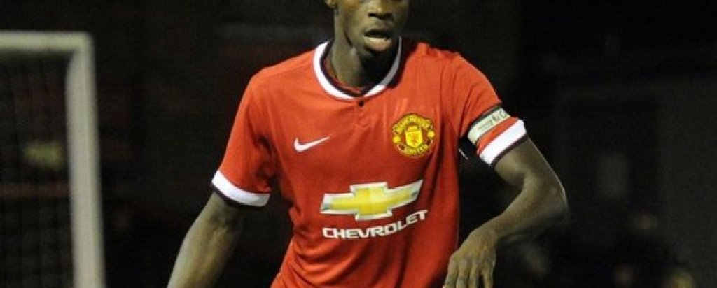 Аксел Туанзебе, защитник, 18 години
Беше на пейката срещу Кристъл Палас по-рано през сезона. Преди време беше капитан на юношите на Юнайтед. Роден в Конго и израснал в Рочдейл, той се отличава със страхотната си физика. 