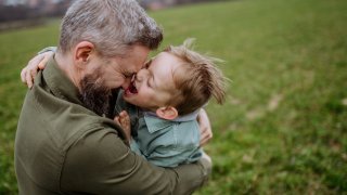 Децата ти викат „старец“? Може и да си – провери! (Тест)