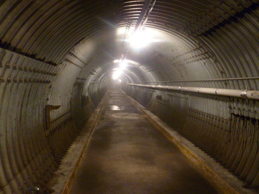 1280px-Blast_tunnel_entrance_at_CFS_Carp
