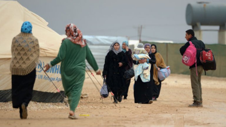 Прогнозата е за 4 милиона сирийски бежанци през 2014 г.
