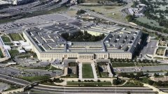 Шефът на кабинета в Пентагона контраадмирал Кевин Суийни се оттегля от поста си