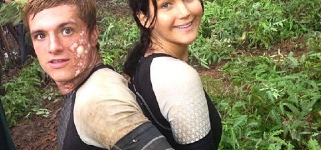 Иии...Instagram кадър backstage с колегата й Джош Хъчърсън