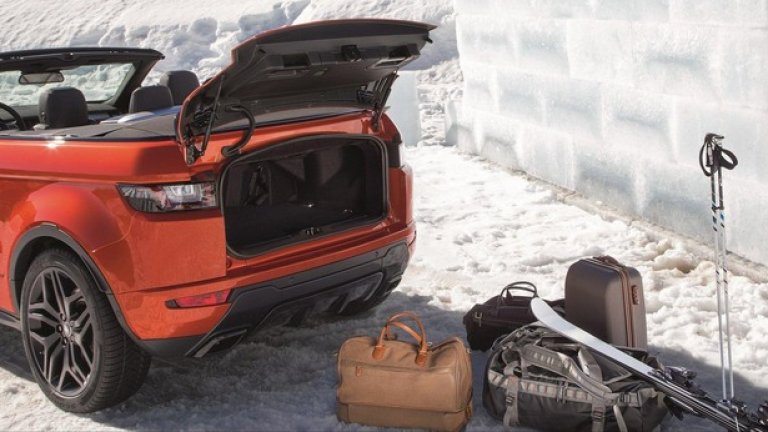 Evoque предлага повече от приличен багажен обем за кабриолет