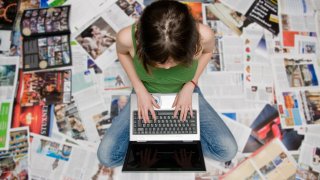 9 от 10 души на възраст между 20 и 50 г. са попадали на подвеждащо съдържание