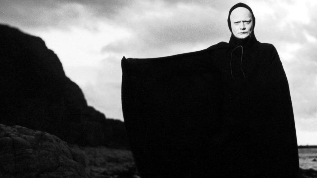 \"Седмият печат\" (The Seventh Seal, 1957)
Ще се повторим с твърдението, но и този режисьор е задължителен. Бергман. Много е казано за него. Той е смятан  за „последния екзистенциалист“. Избрахме „Седмият печат“ - историята на рицар, който живее във 