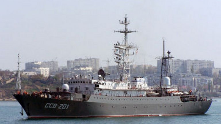 Руски разузнавателен кораб "Призаовие"