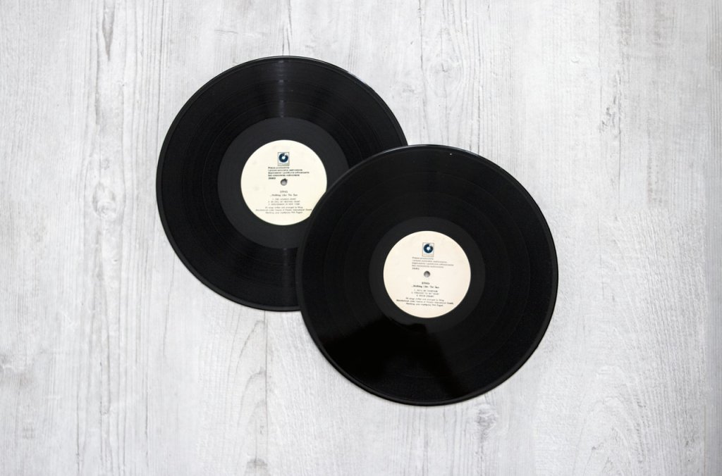 vinyl