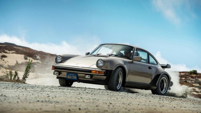 911 Turbo е една от легендите на съвременното автомобилостроене, но през 70-те години моделът е бил само смел експеримент