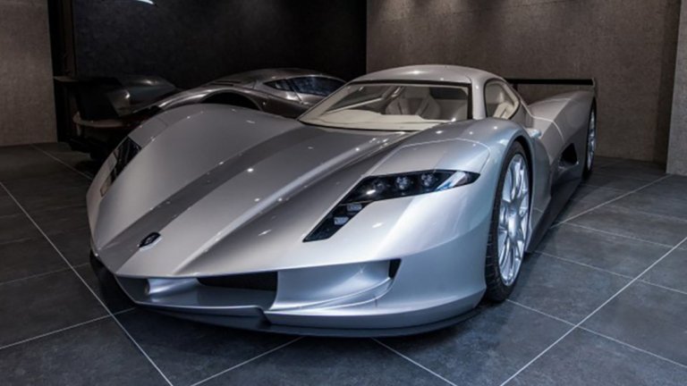 Aspark OwlТова ще е един от първите опити на японска компания за създаването на електрическа хиперкола. Тя ще има 1984 конски сили и максимален пробег от 450 километра с едно зареждане. Скоростомерът ще е разчетен до 400 км/ч, но всичко това идва на своята цена от 3,2 млн. долара. От Aspark Owl ще бъдат произведени само 50 бройки, а доставката им ще започне още тази година.