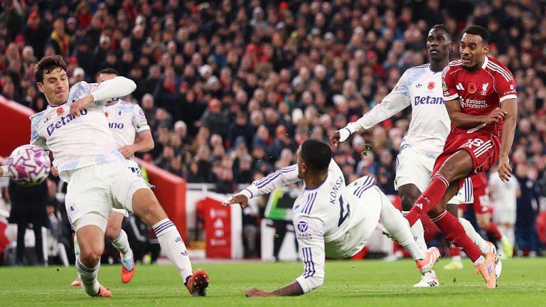 Ливърпул се върна на победния път, след като пречупи Астън Вила