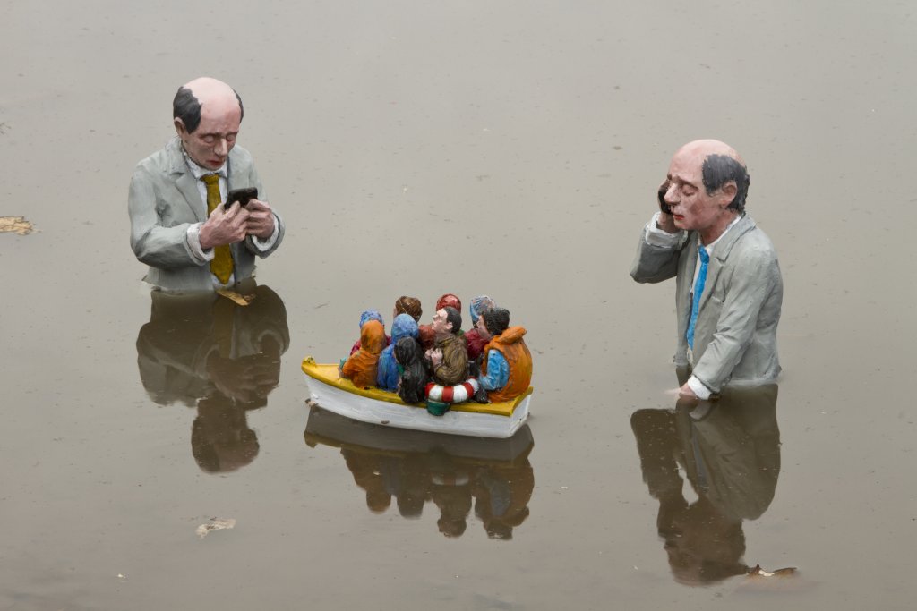 -Isaac.Cordal